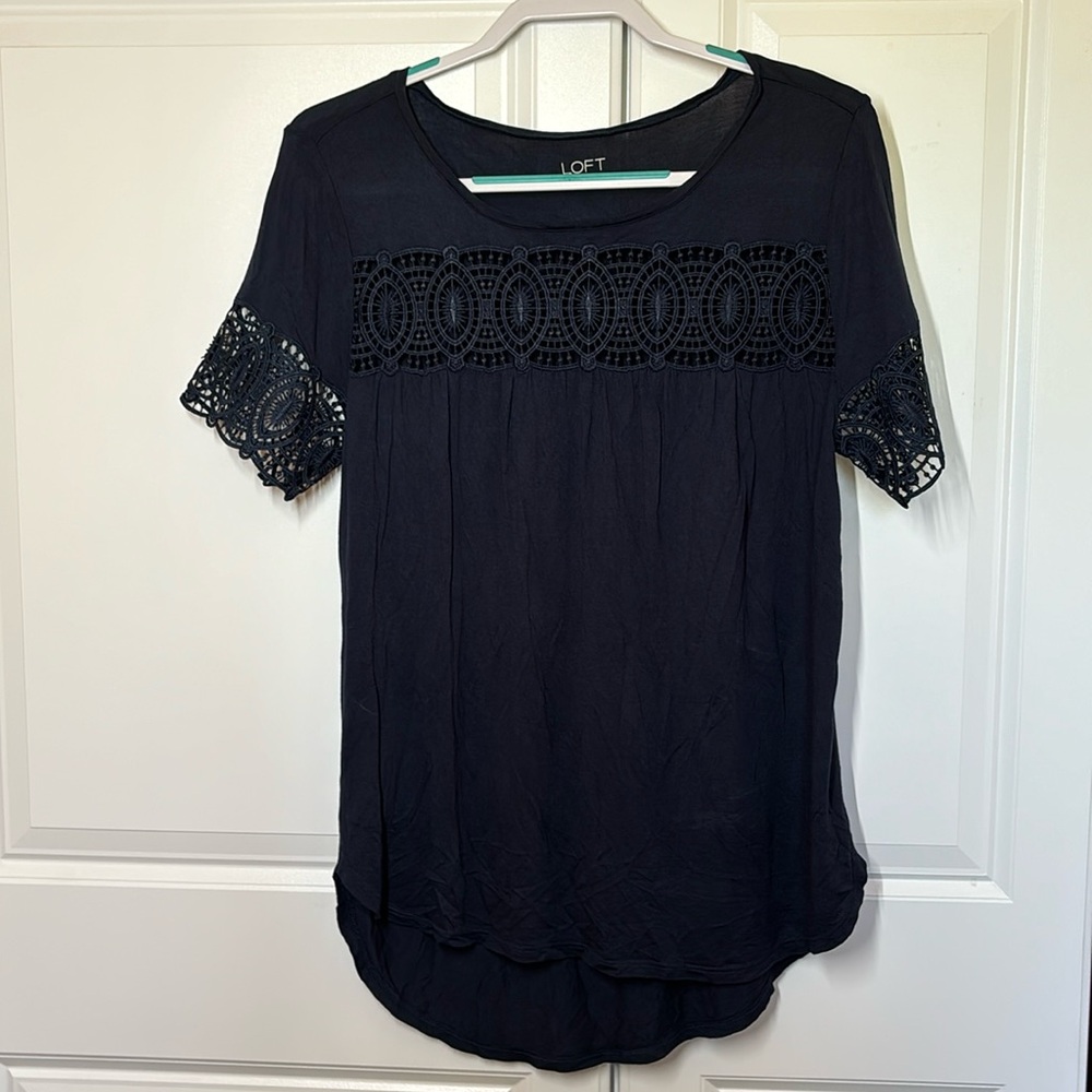 LOFT Shirt (M)